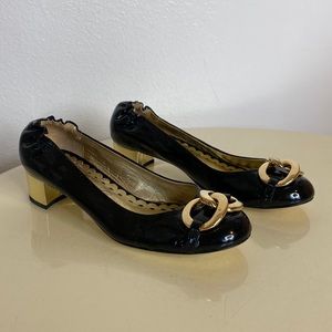 Juicy Couture Black and Gold Heels (size 6)